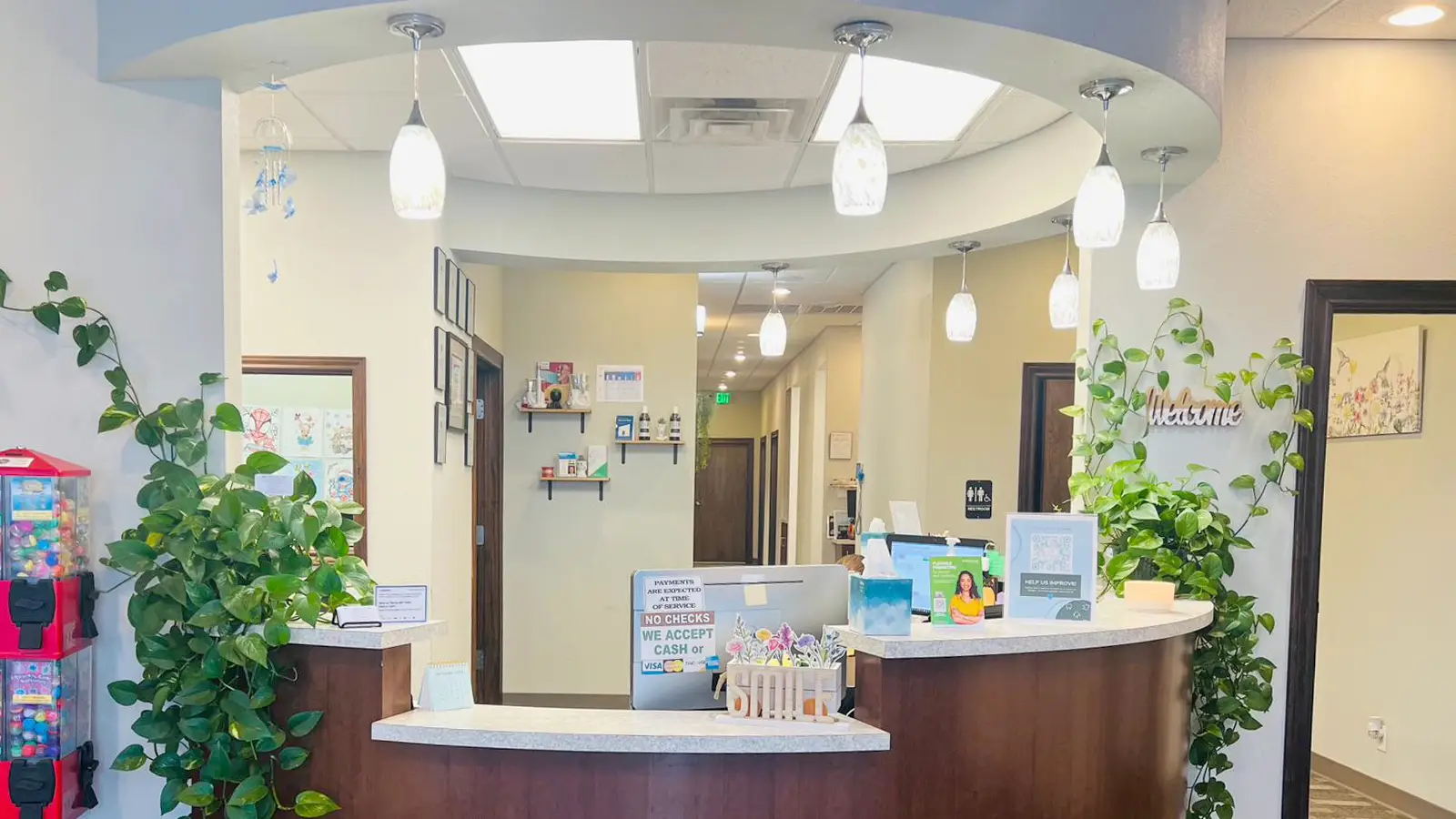 Reception area at Viva Smiles Family Dental 